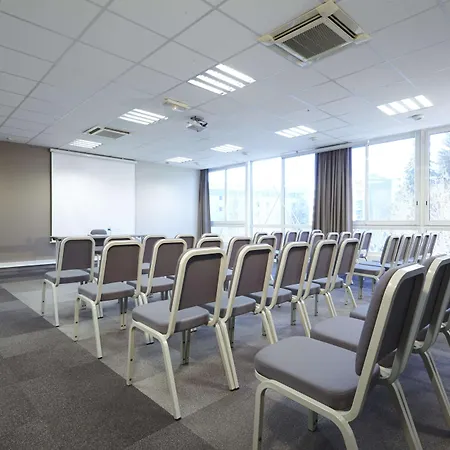 Western Centre Hotell Voiron