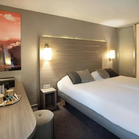 Western Centre Hotell 3*