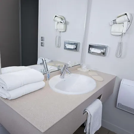 Kyriad Grenoble-voiron Chartreuse-centr'alp Hotel Voiron