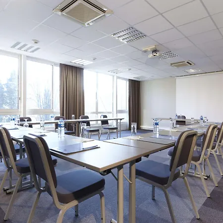 Western Centre 3* Вуарон