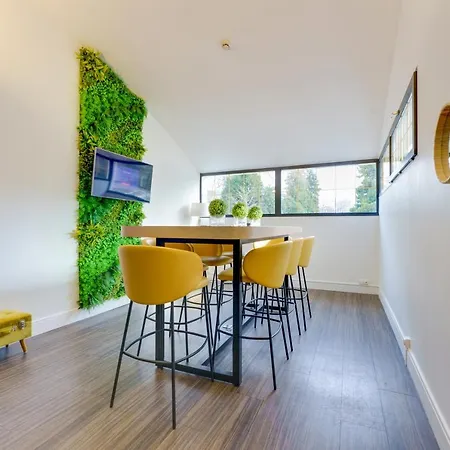 Hotel Kyriad Grenoble-voiron Chartreuse-centr'alp