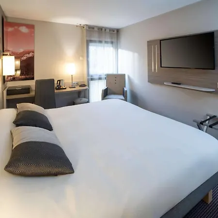 Kyriad Grenoble-voiron Chartreuse-centr'alp Hotel 3*