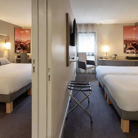 Kyriad Grenoble-voiron Chartreuse-centr'alp Hotel