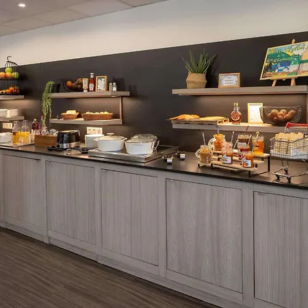 Kyriad Grenoble-voiron Chartreuse-centr'alp Hotel 3*