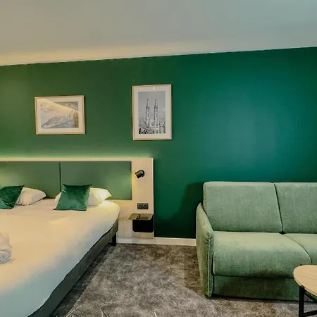 Kyriad Grenoble-voiron Chartreuse-centr'alp Hotel