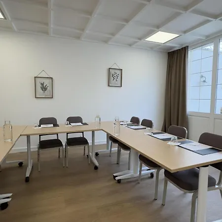 Kyriad Grenoble-voiron Chartreuse-centr'alp Hotel Voiron
