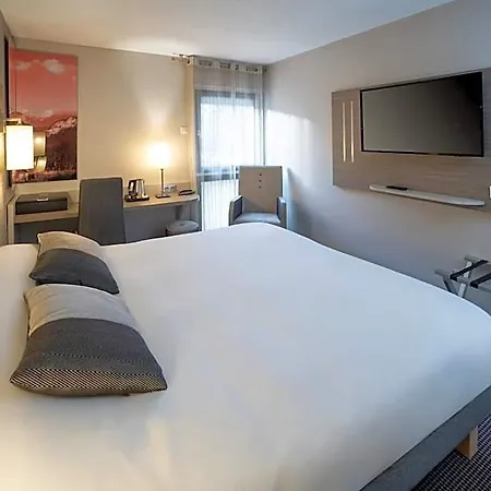 Kyriad Grenoble-voiron Chartreuse-centr'alp Hotel 3*