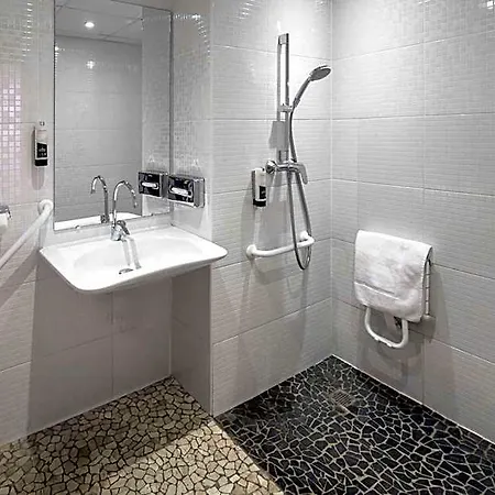 Hotel Kyriad Grenoble-voiron Chartreuse-centr'alp Voiron